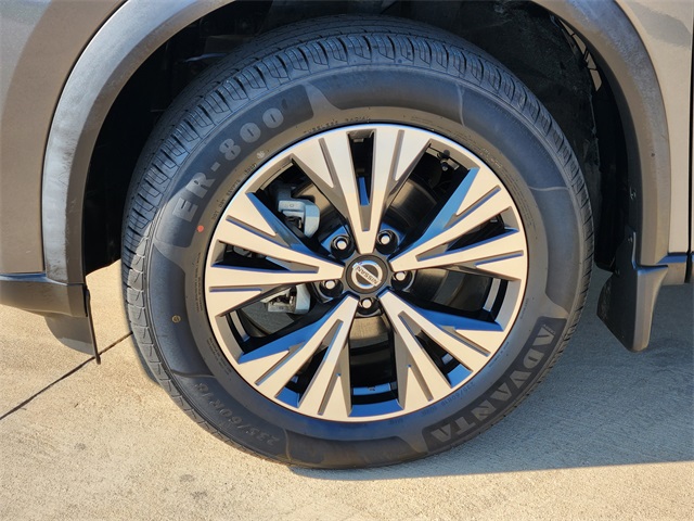 2021 Nissan Rogue SV photo 10