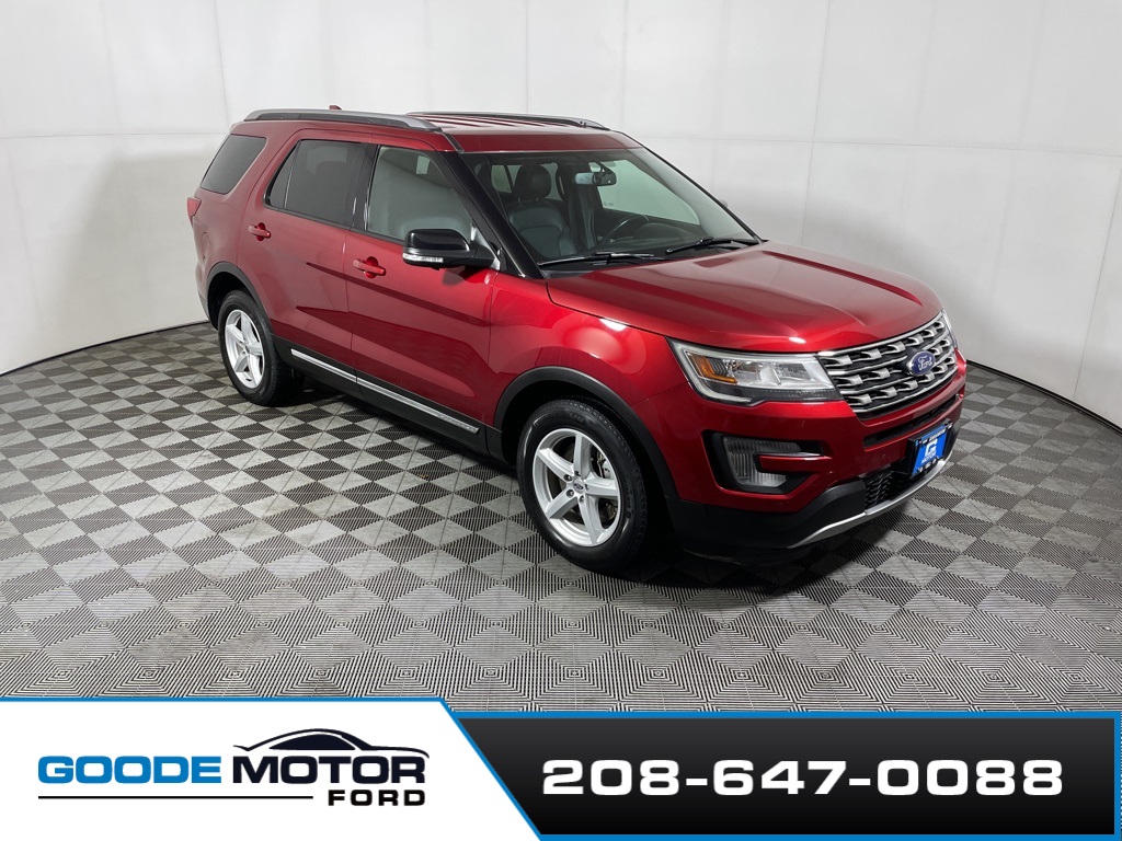 2017 Ford Explorer XLT's photo