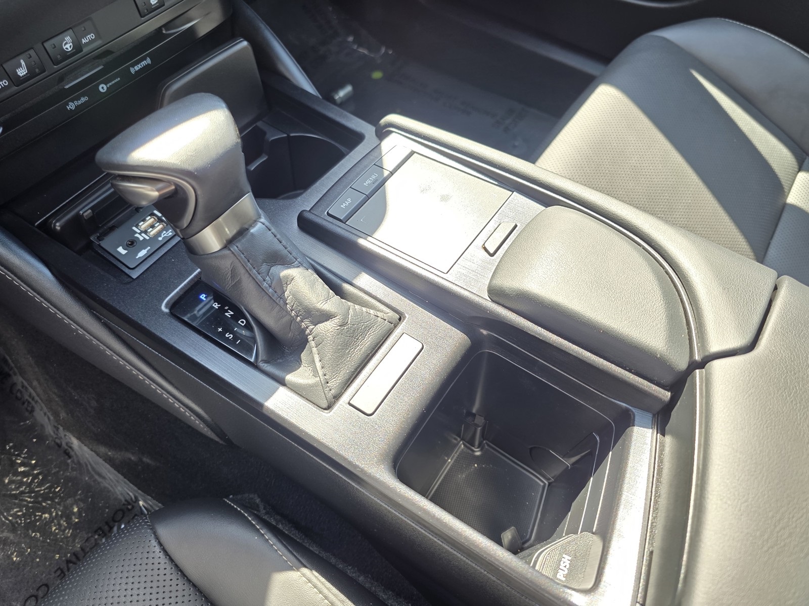 2022 Lexus ES 350 photo 28