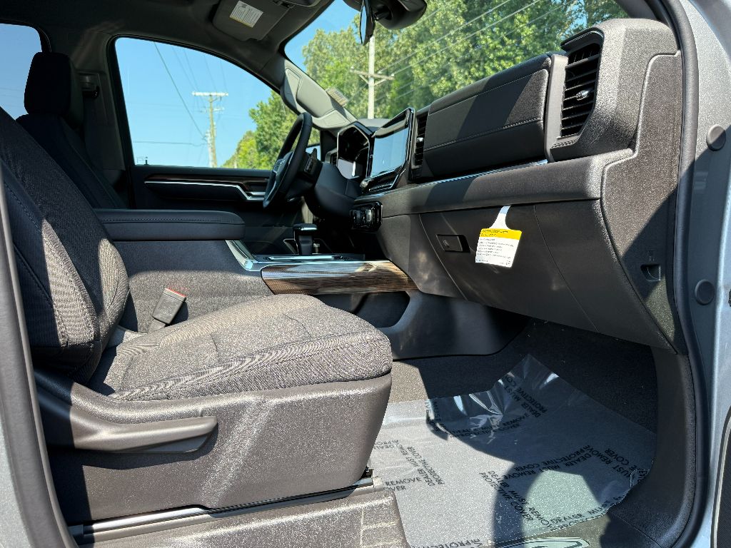 2026 Chevrolet Silverado 1500 RST photo 26
