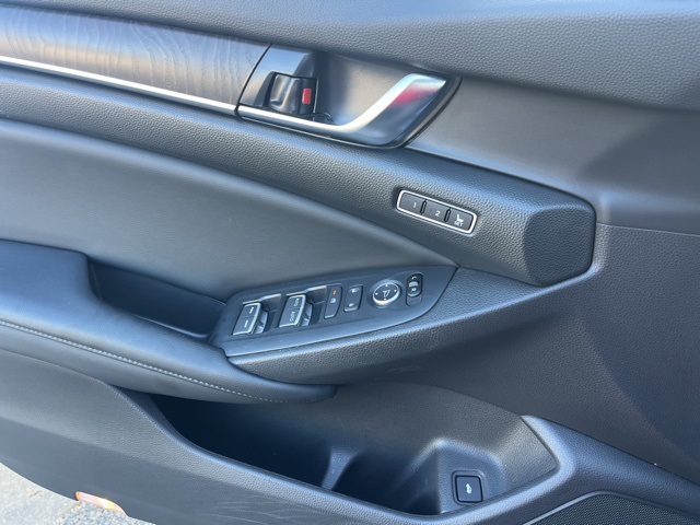 2018 Honda Accord Hybrid EX-L photo 4