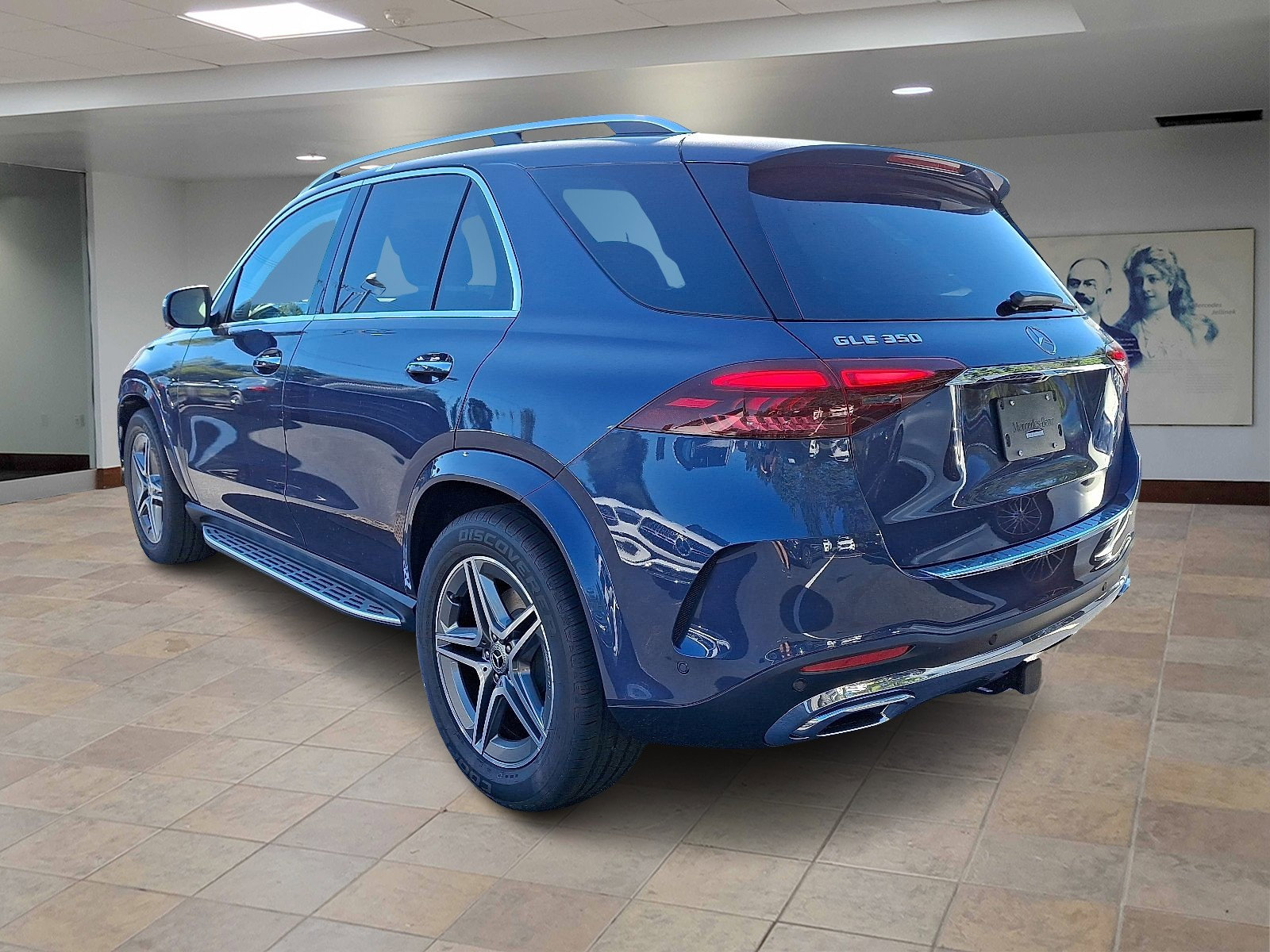 2026 Mercedes Benz GLE 350 4MATIC photo 3