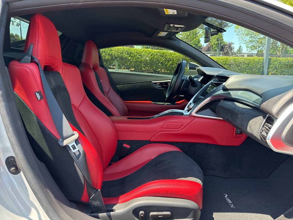 2017 Acura NSX Base photo 20