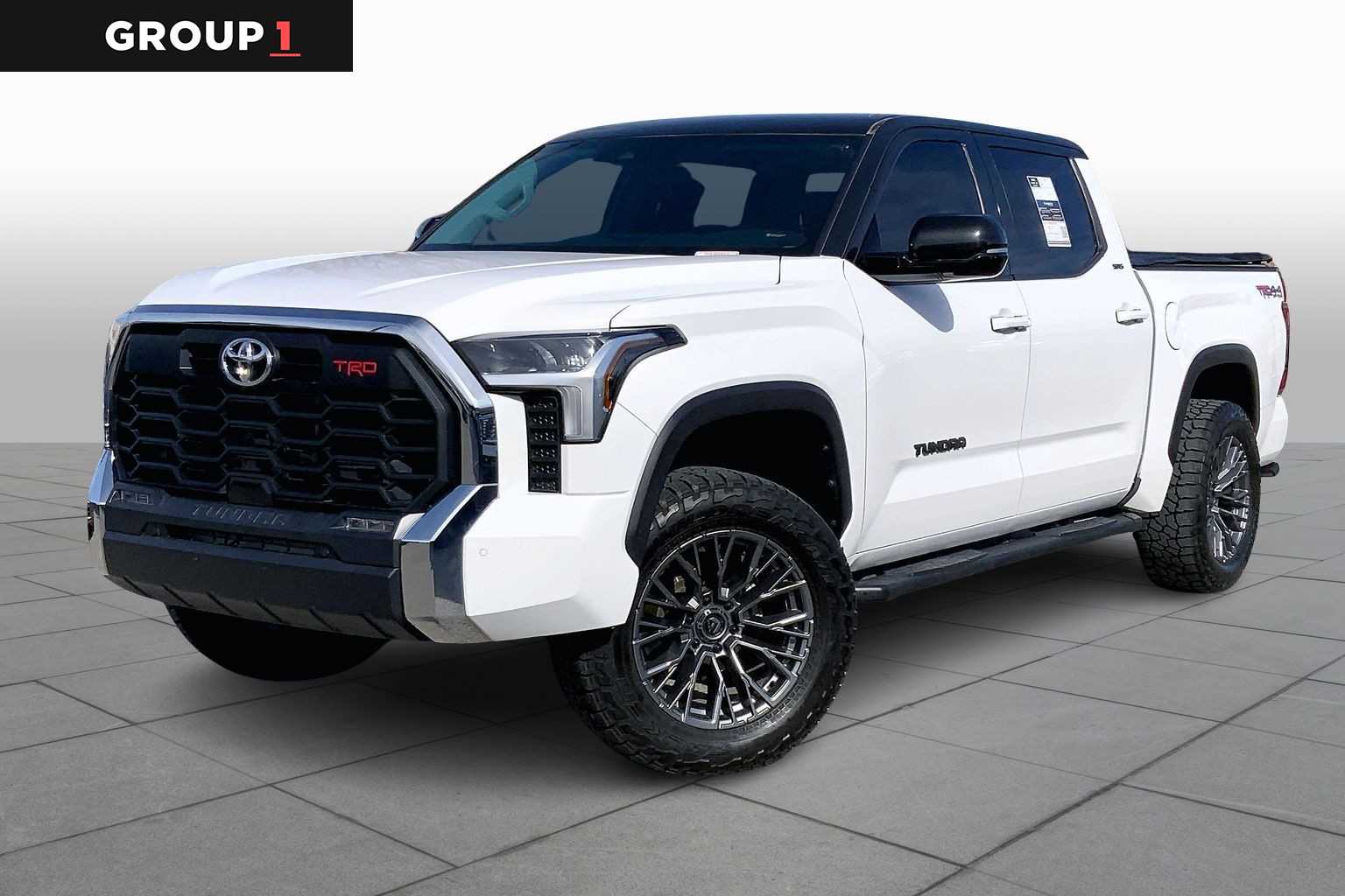 2023 Toyota Tundra SR5's photo