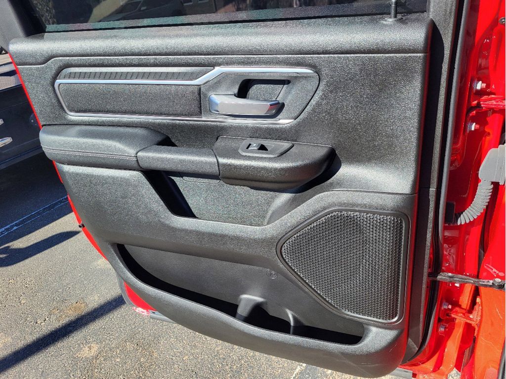 2025 Ram 1500 Big Horn photo 11