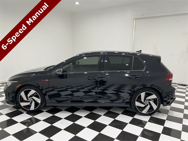 2023 Volkswagen Golf GTI SE photo 2