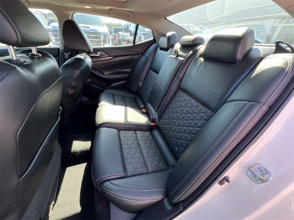 2017 Nissan Maxima Platinum photo 30