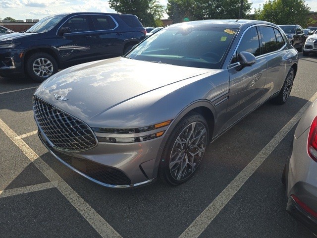 2024 Genesis G90