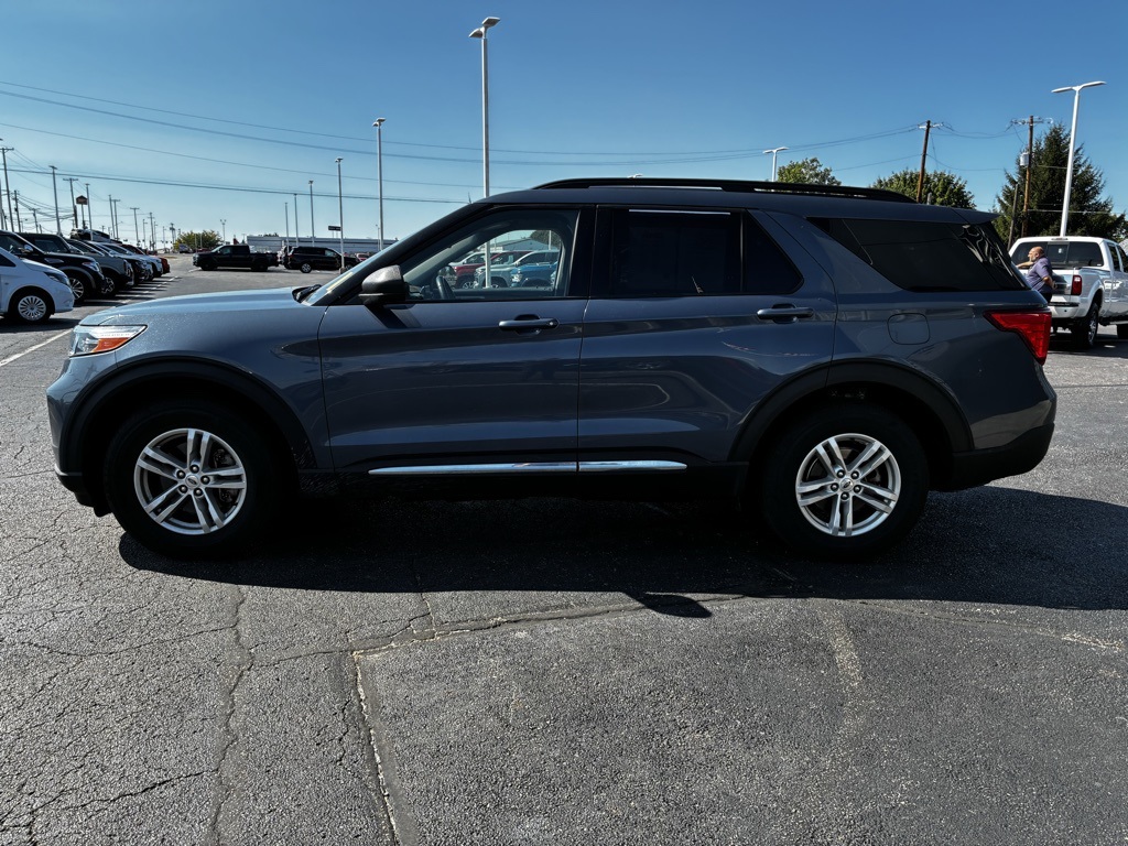 2021 Ford Explorer XLT photo 3