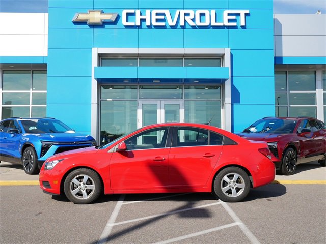 Used 2014 Chevrolet Cruze 1LT with VIN 1G1PC5SB9E7351482 for sale in Roseville, Minnesota