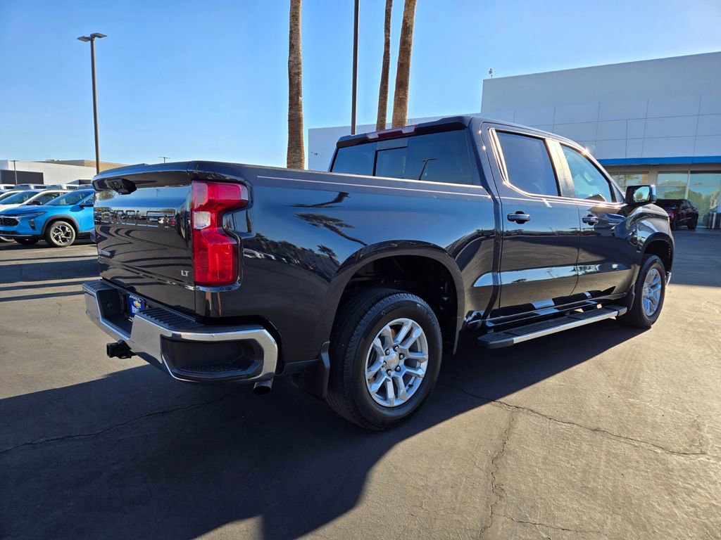 2023 Chevrolet Silverado 1500 LT photo 6
