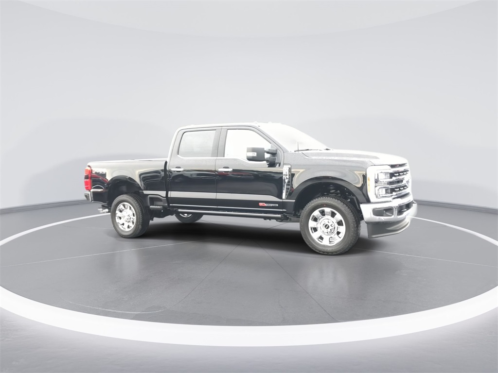 2025 Ford F-350 King Ranch photo 2