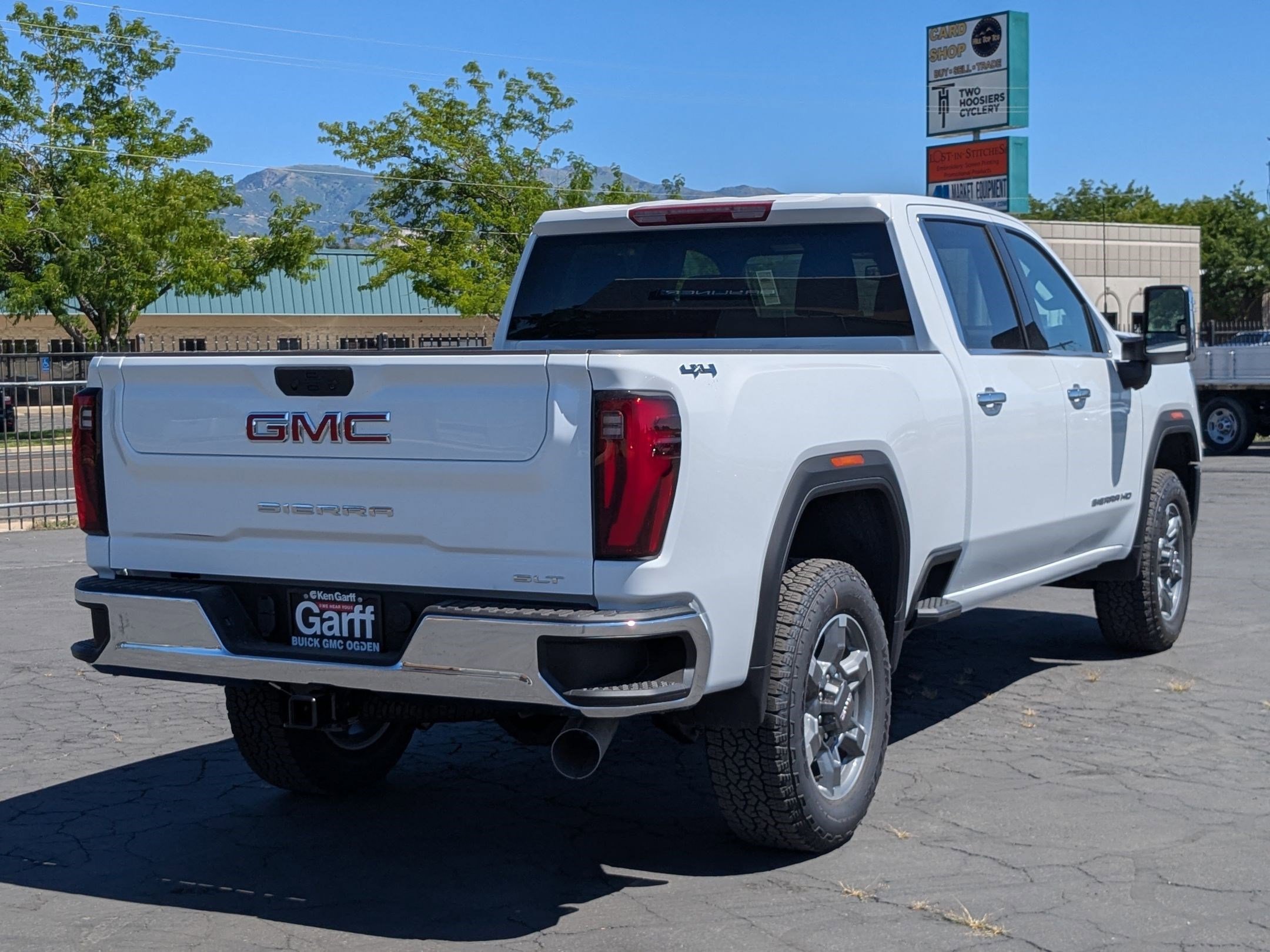 2025 Gmc Sierra 2500 HD SLT photo 2