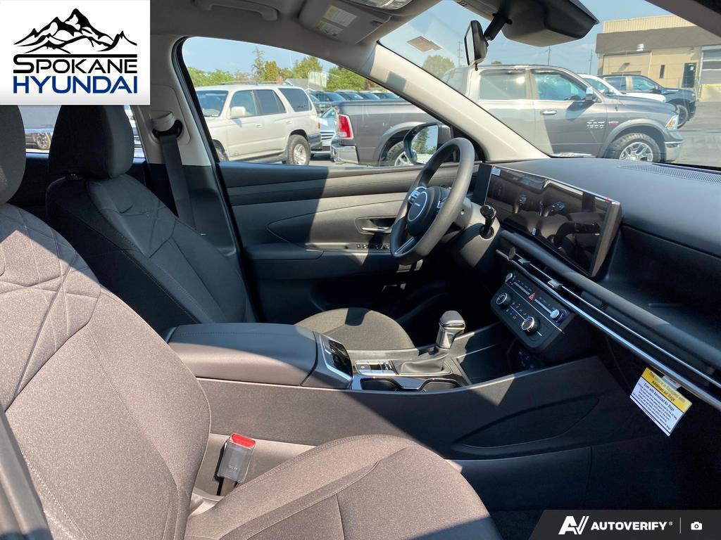 2026 Hyundai Tucson SE photo 9