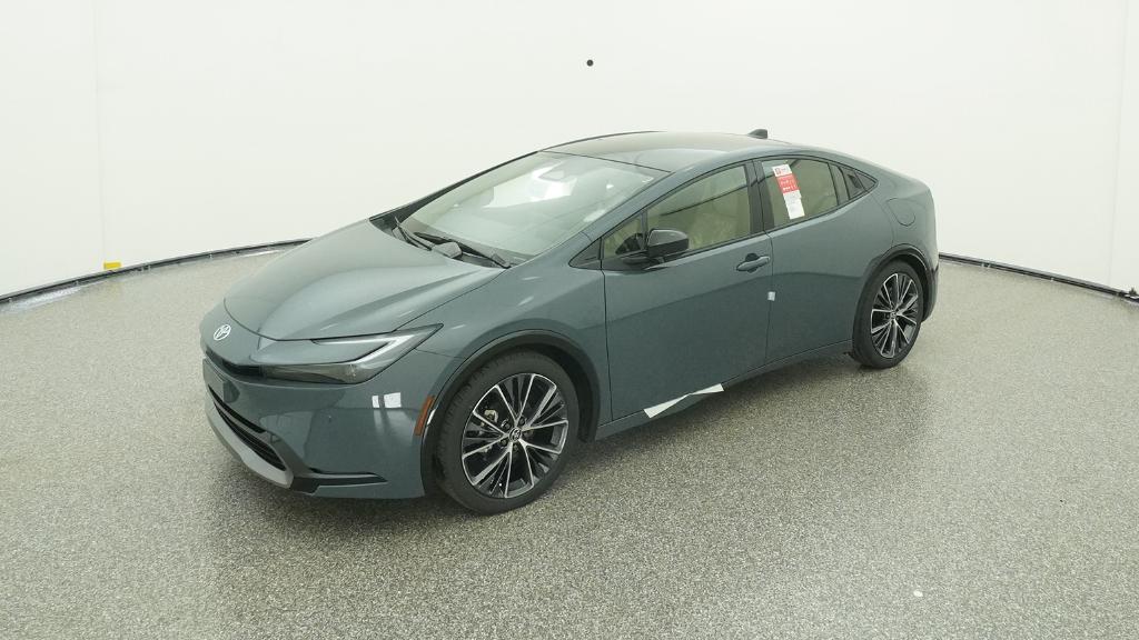 2026 Toyota Prius XLE's photo