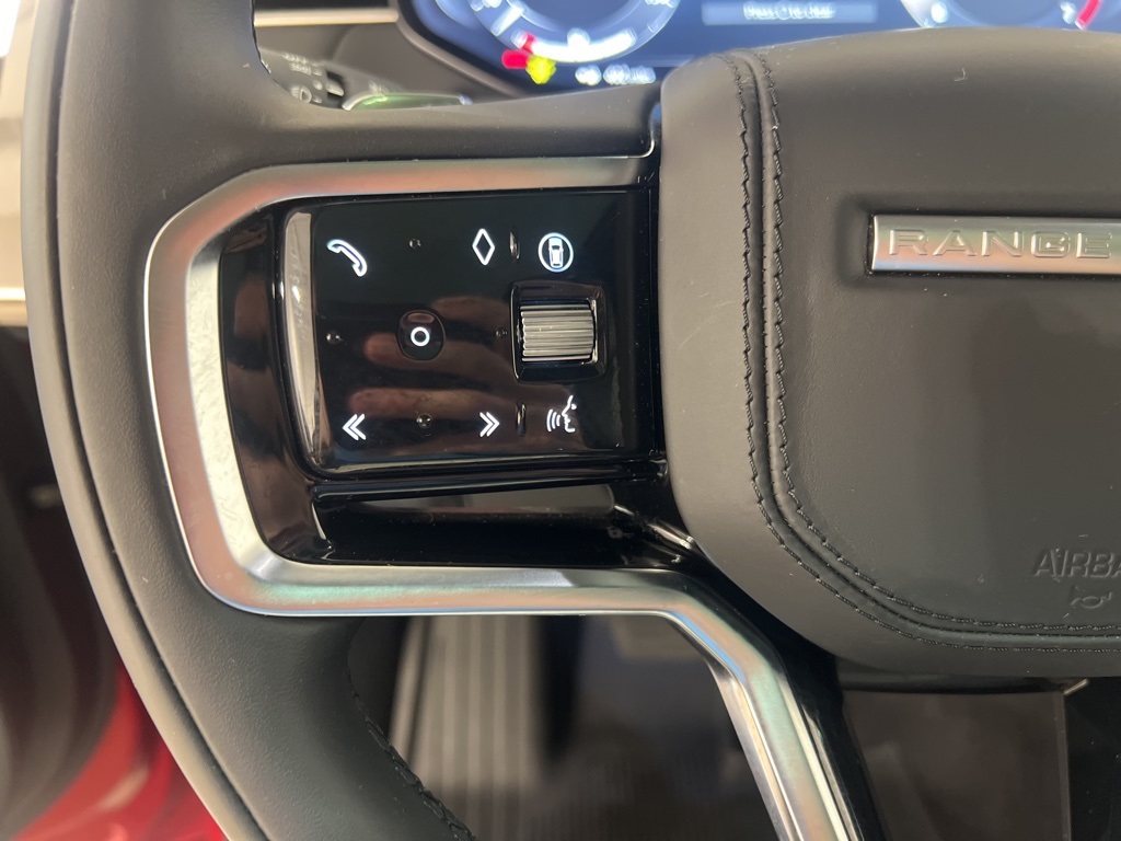 2025 Land Rover Range Rover Sport SE photo 12