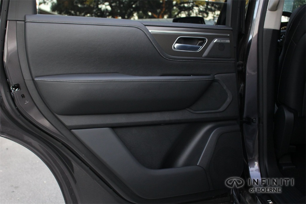 2026 Infiniti QX80 Pure photo 19