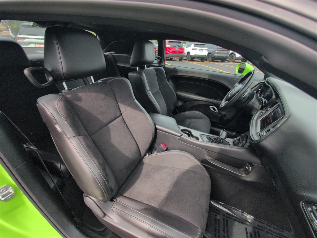 2023 Dodge Challenger R/T photo 27