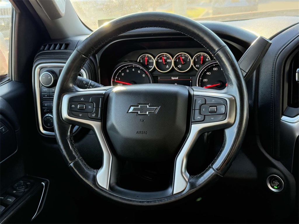 2019 Chevrolet Silverado 1500 RST photo 16