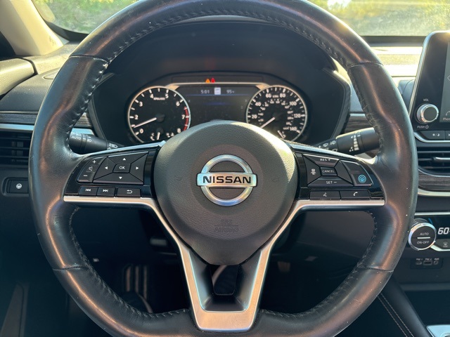 2019 Nissan Altima 2.5 Platinum photo 16