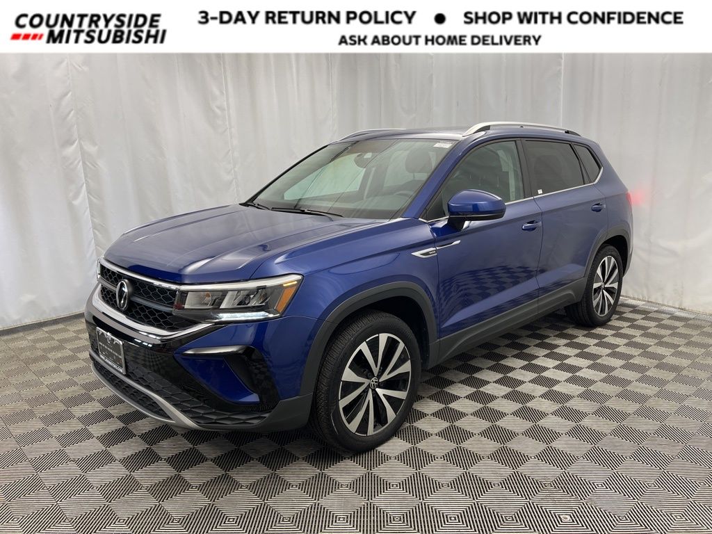 2022 Volkswagen Taos SE's photo