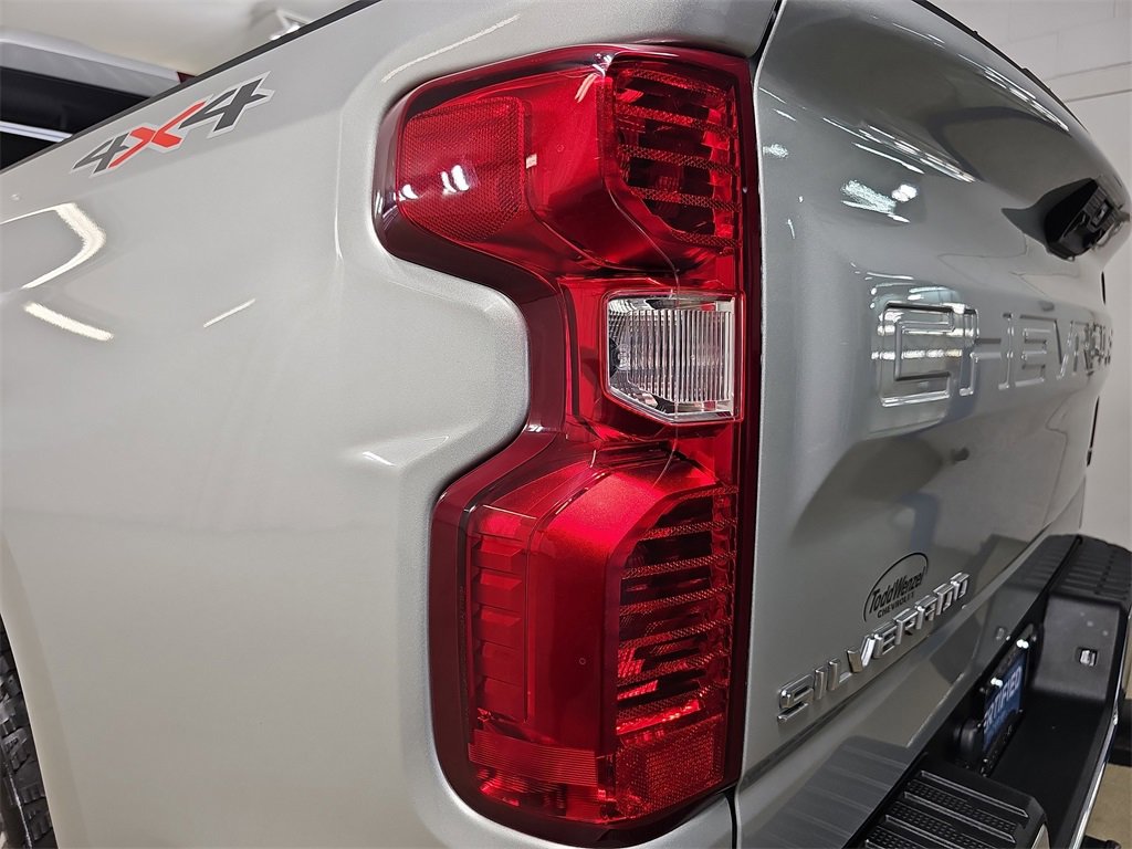2022 Chevrolet Silverado 1500 LT photo 31