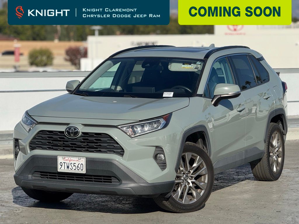 2020 Toyota RAV4 XLE Premium's photo