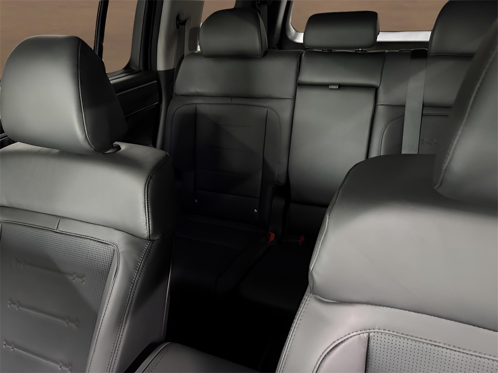 2025 Hyundai Santa Fe Limited photo 26