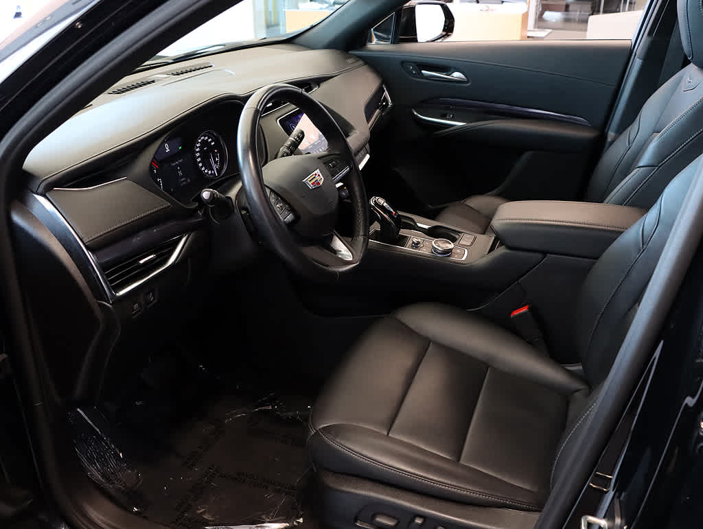 2023 Cadillac XT4 Luxury photo 9