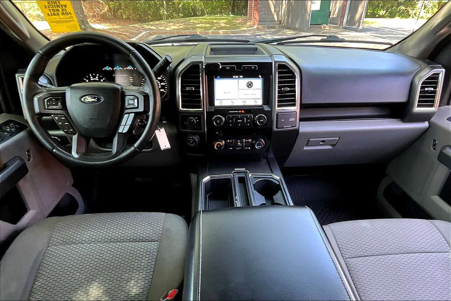 2016 Ford F-150 XLT photo 14