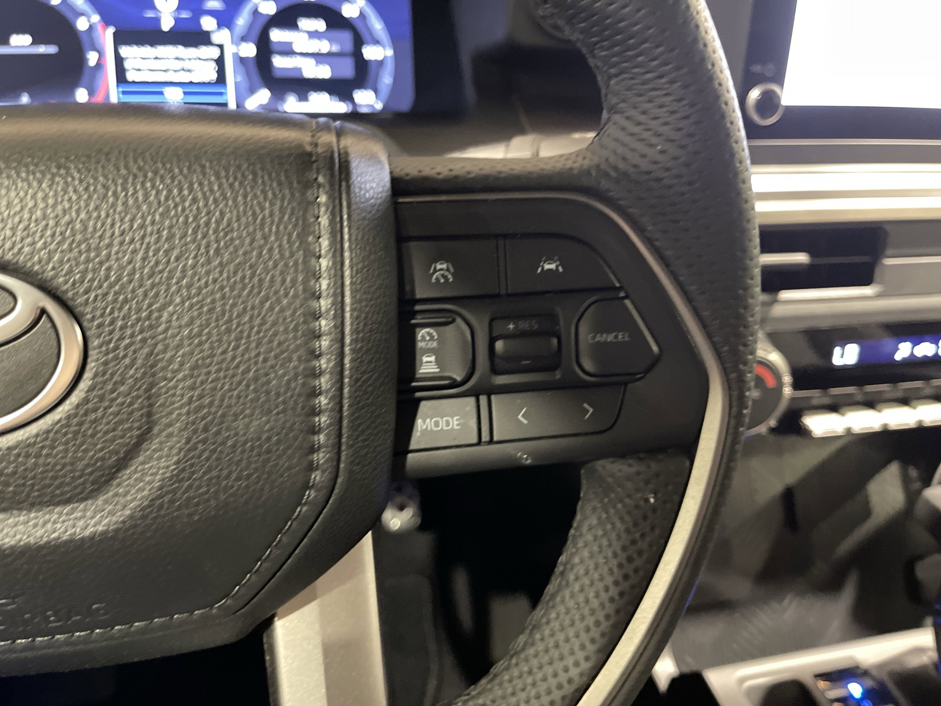 2024 Toyota Tacoma TRD Sport photo 18