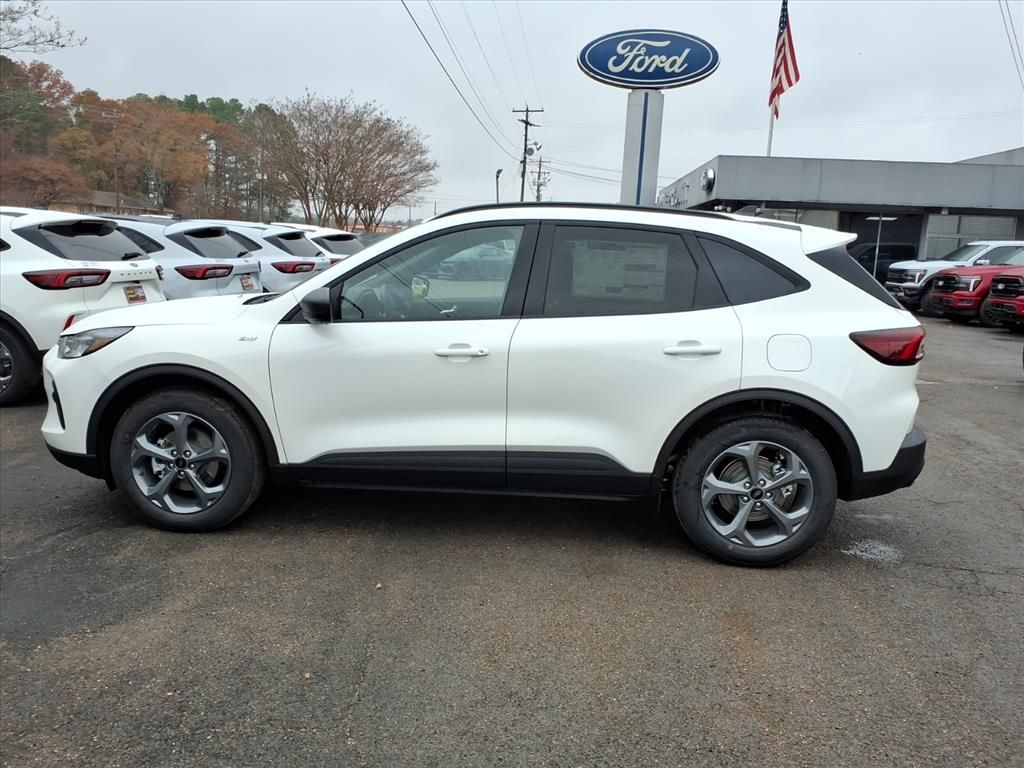 2026 Ford Escape ST-Line photo 2