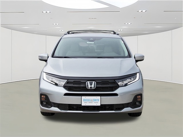 2026 Honda Odyssey Touring photo 2