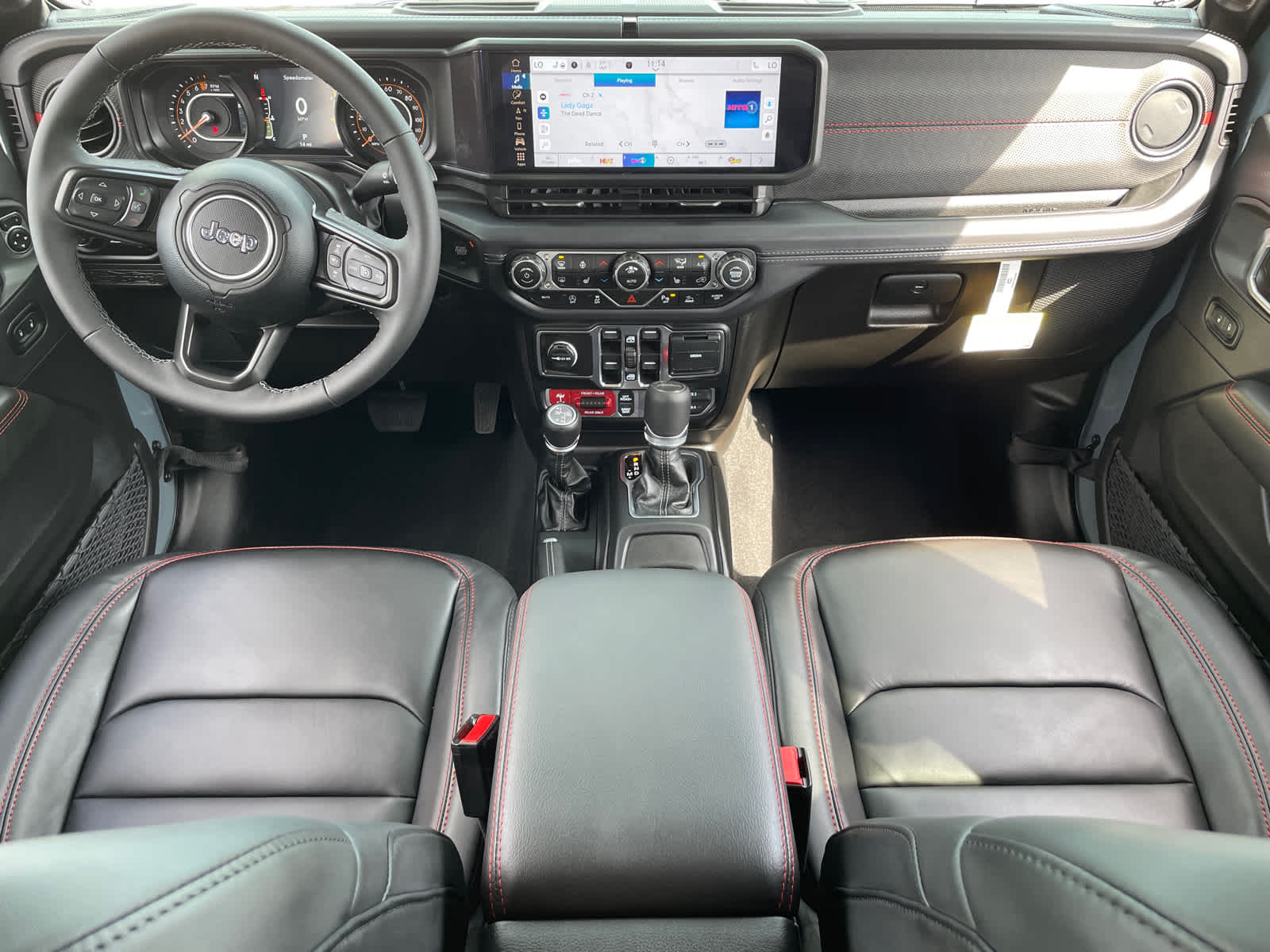 2025 Jeep Gladiator Rubicon photo 14