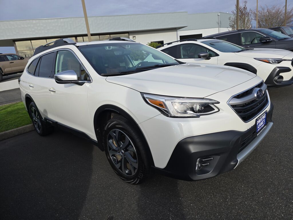2020 Subaru Outback Touring XT photo 3
