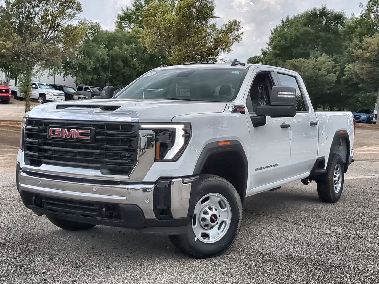 2025 GMC Sierra 2500HD Pro's photo