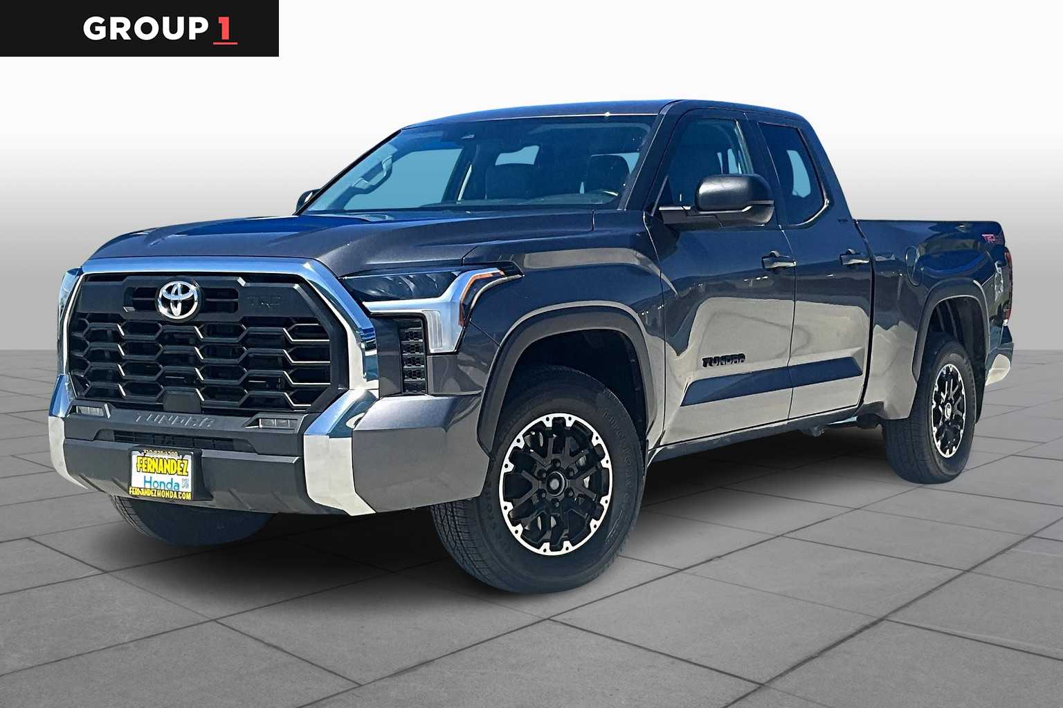 2023 Toyota Tundra SR5's photo