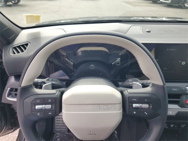 2025 Kia K4 GT-Line Turbo photo 13