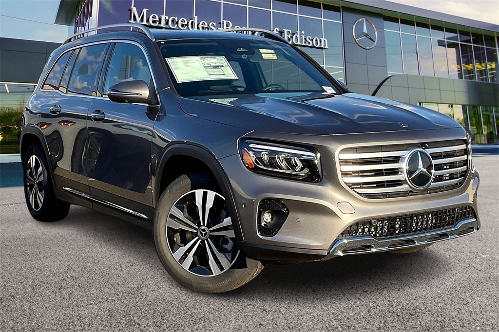 2026 Mercedes-Benz GLB GLB 250's photo