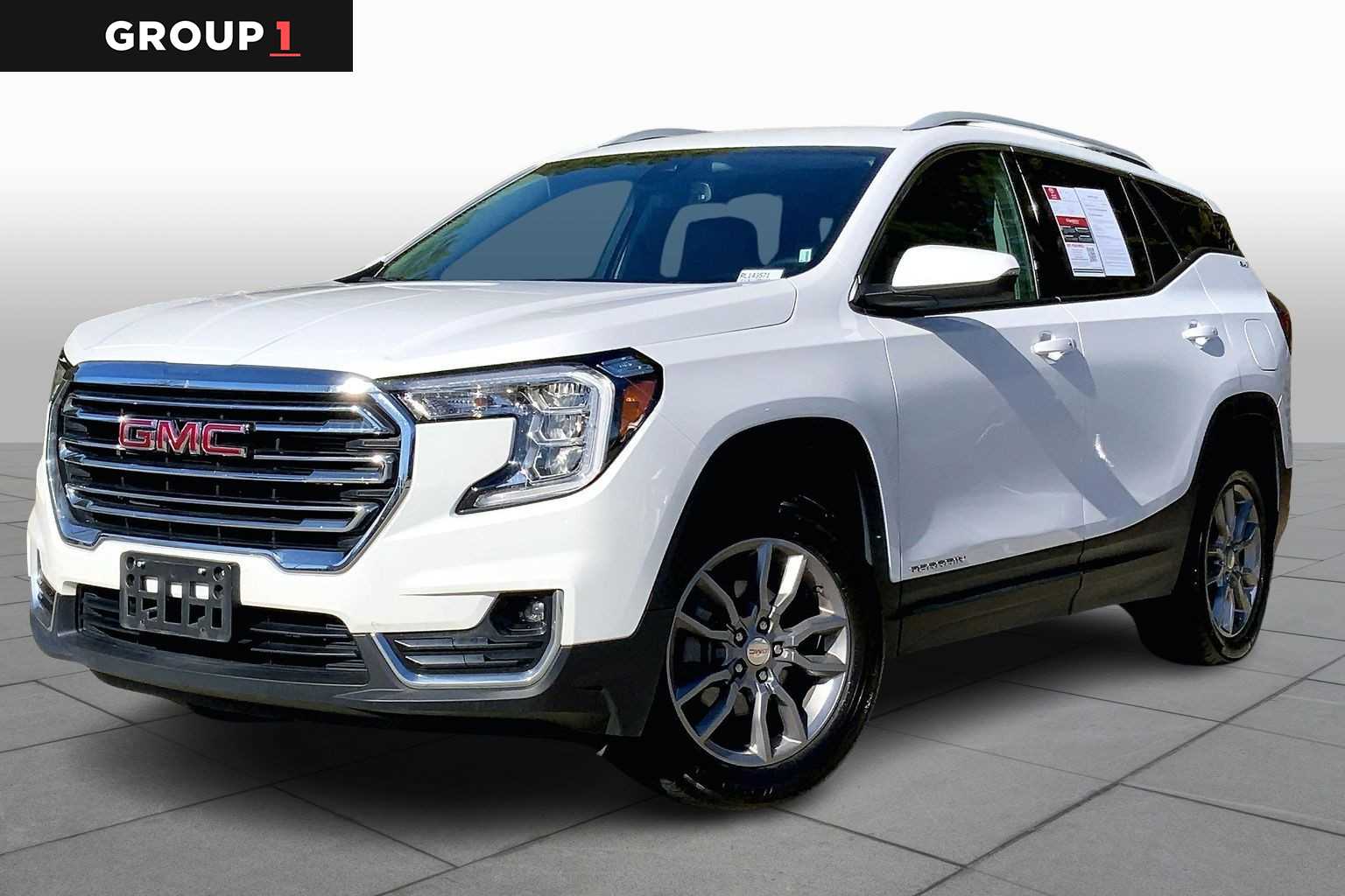 2024 GMC Terrain SLT's photo
