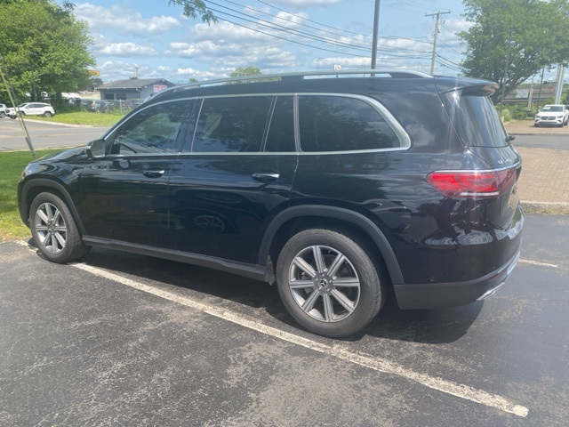 2023 Mercedes Benz GLS 450 4MATIC photo 2