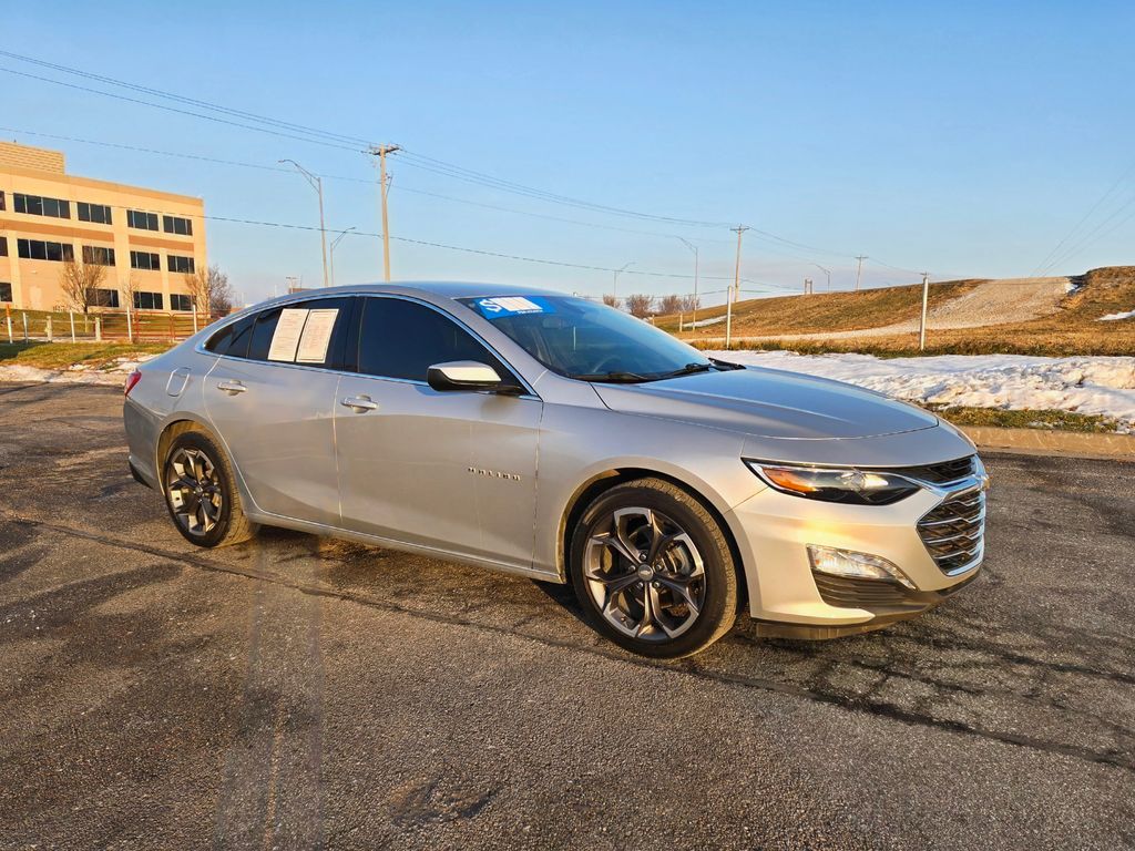 2022 Chevrolet Malibu 1LT's photo