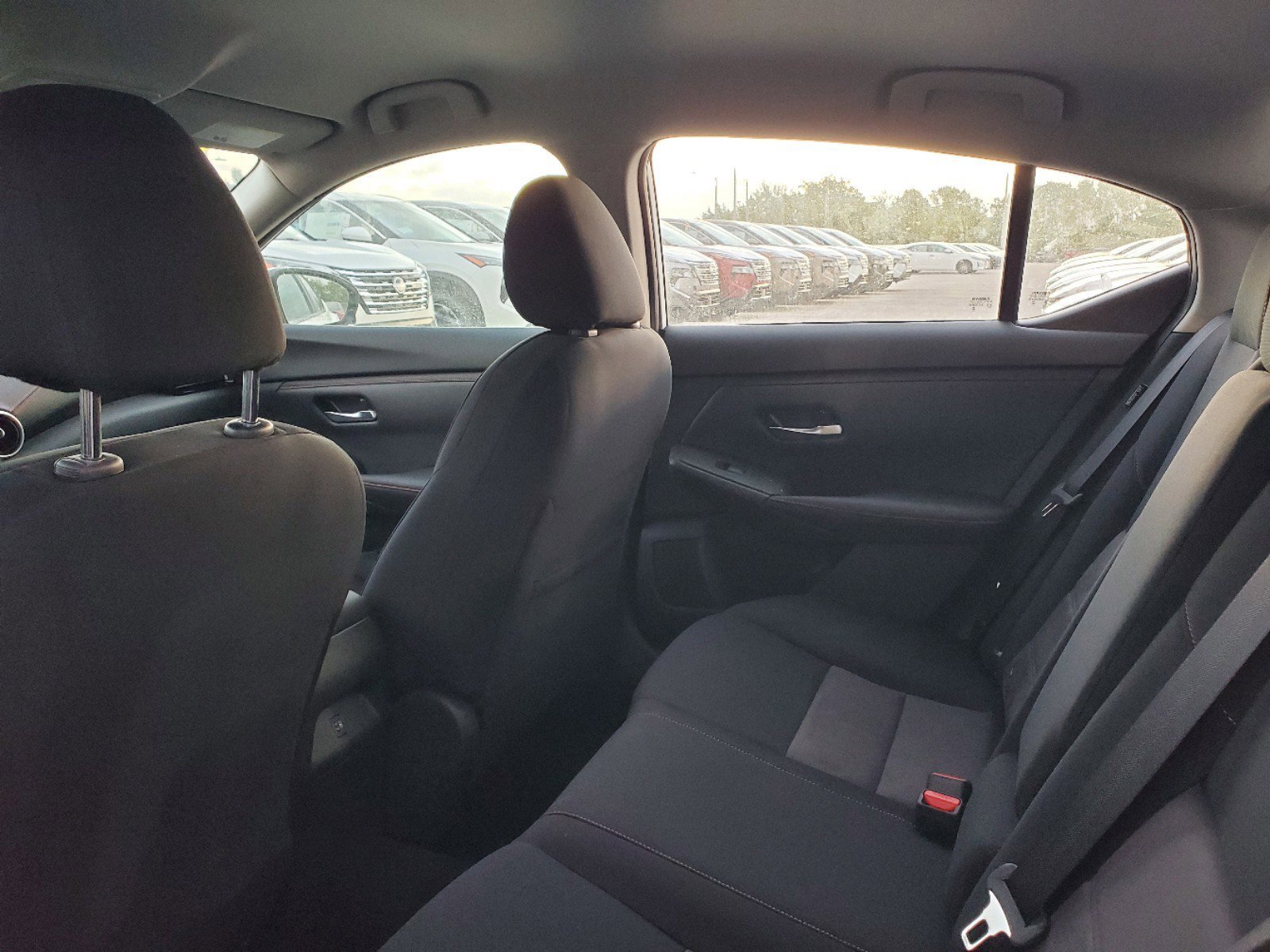 2025 Nissan Sentra SR photo 3
