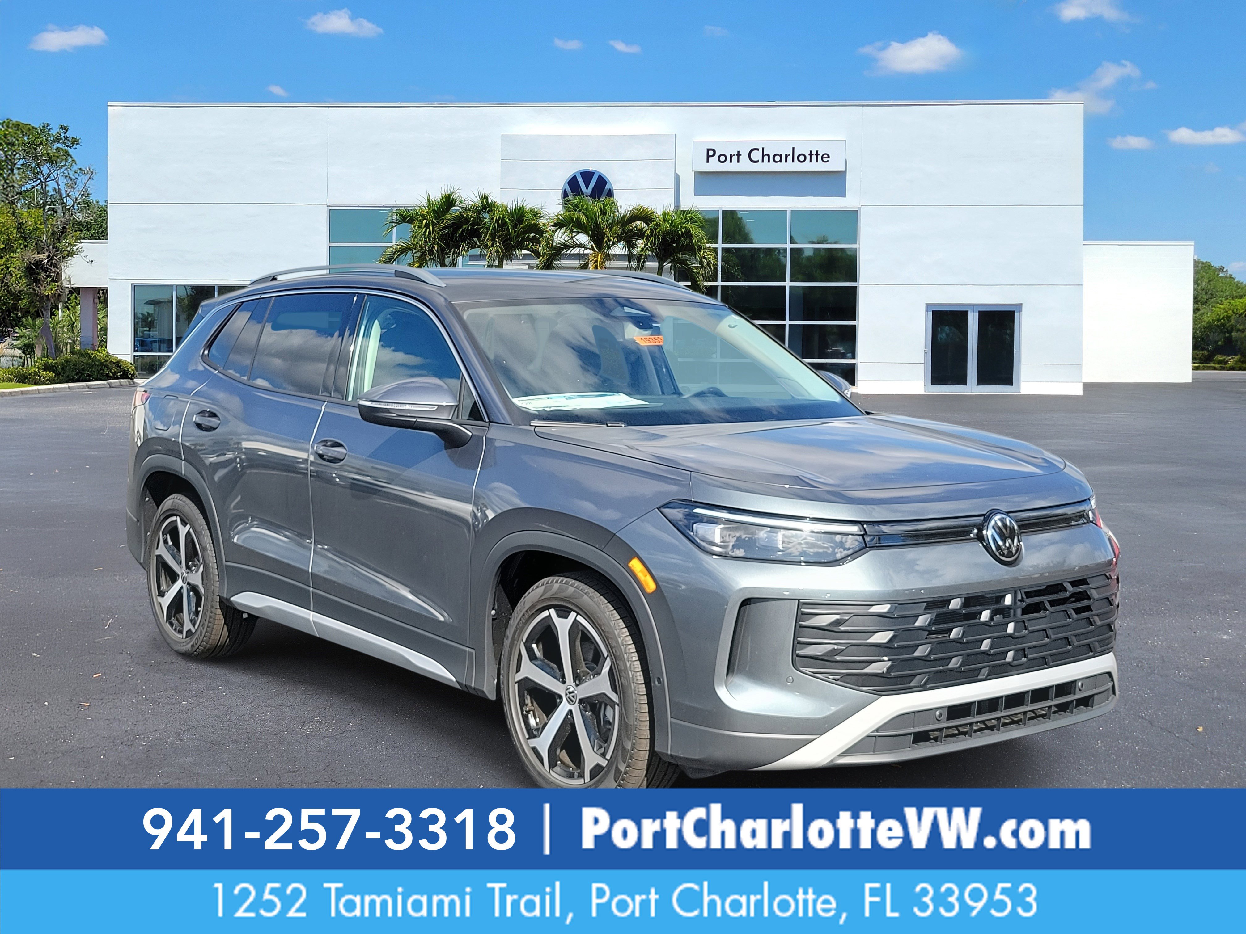 2026 Volkswagen Tiguan SE's photo