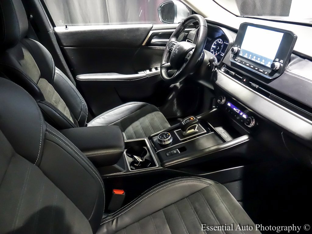 2023 MITSUBISHI OUTLANDER - Image 33