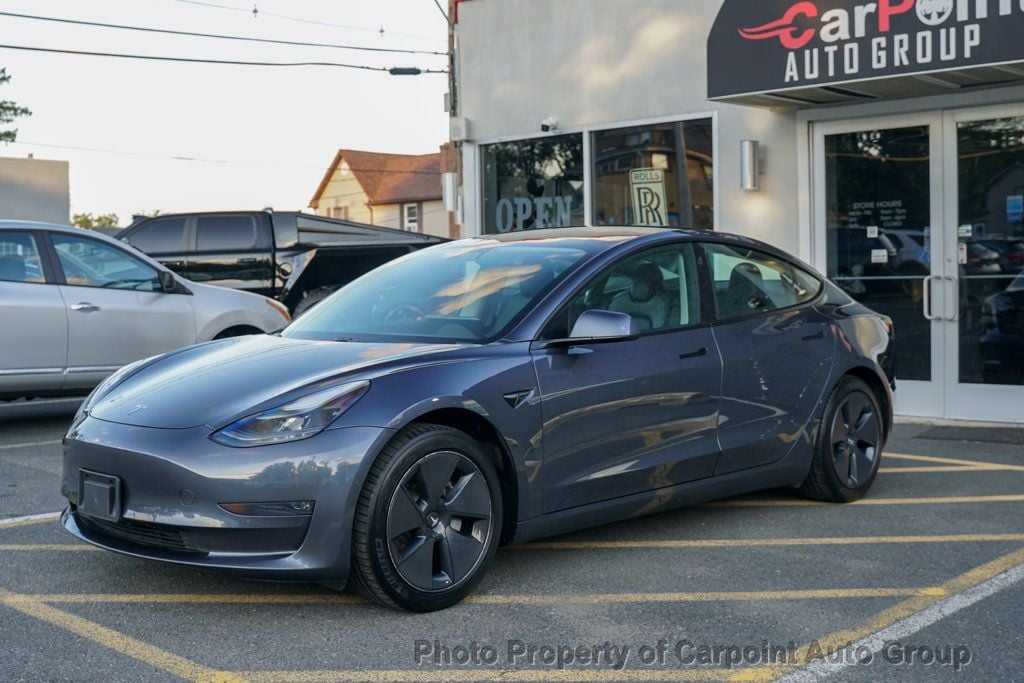 2021 Tesla Model 3 Base's photo