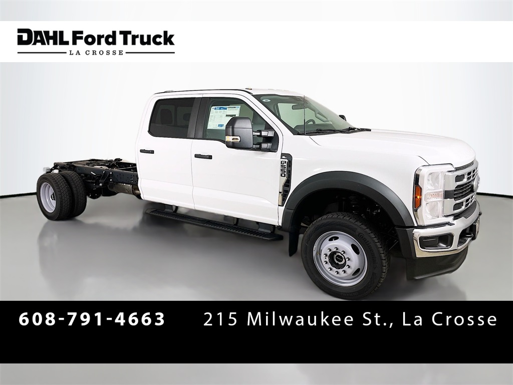 2025 Ford F-550 Super Duty Chassis Cab XL's photo