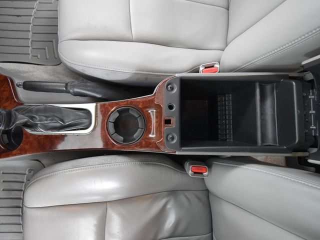 2009 Gmc Envoy Denali photo 28