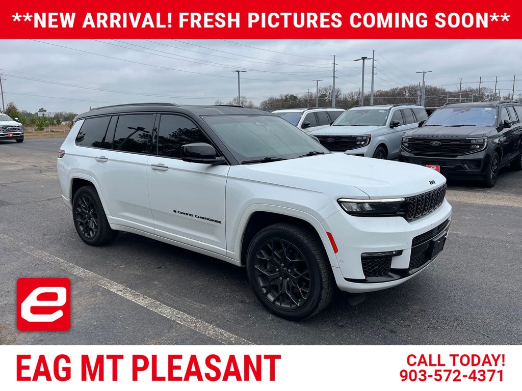 2024 Jeep Grand Cherokee L Summit Reserve's photo