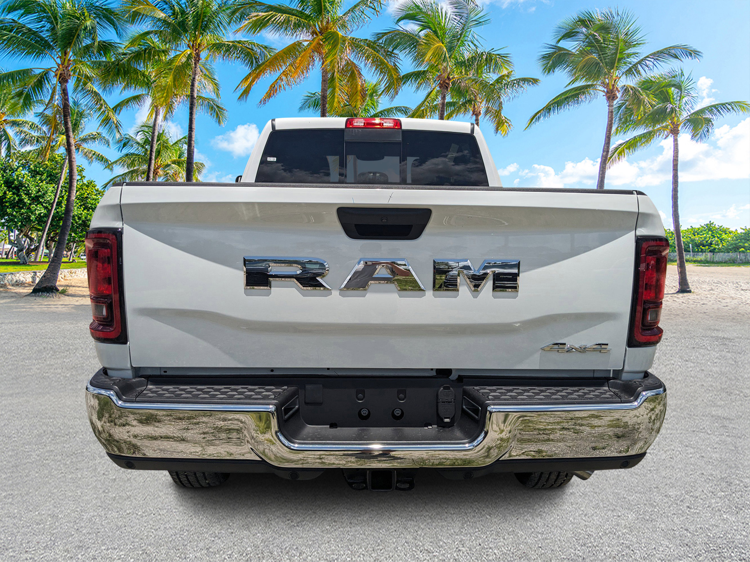 2025 Ram 2500 Tradesman photo 4